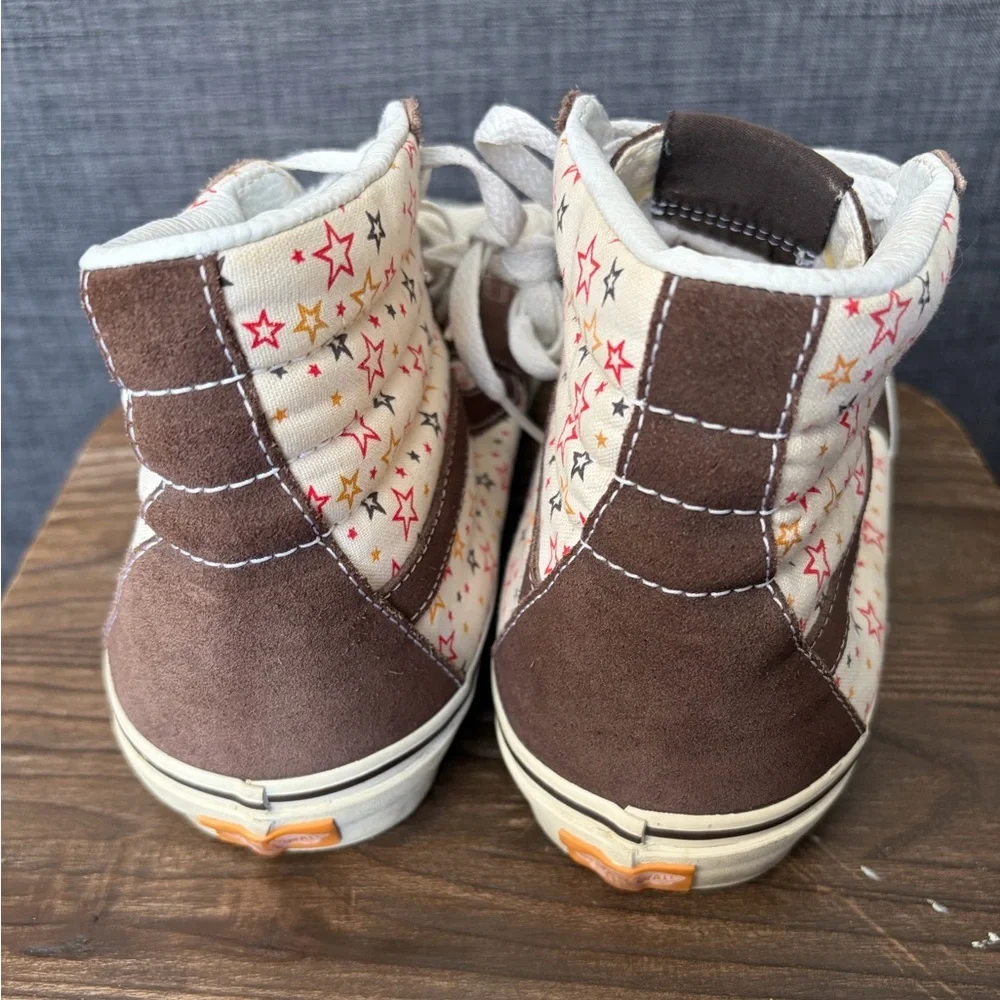 VAN’s hi-top sk8 size men’s 9/women’s 10.5 brown cream and stars - Picture 3 of 5